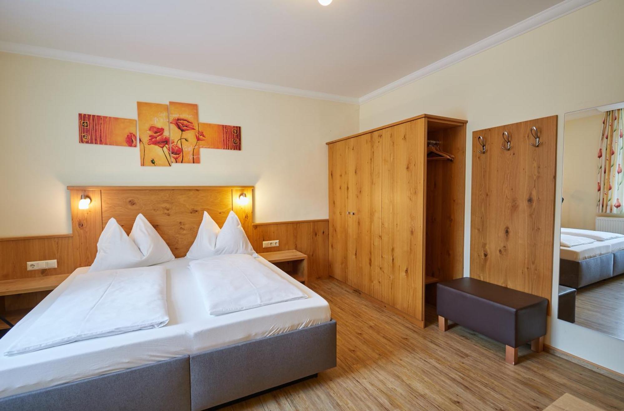 Hotel Gasthof Stenitzer Haus im Ennstal Exteriör bild